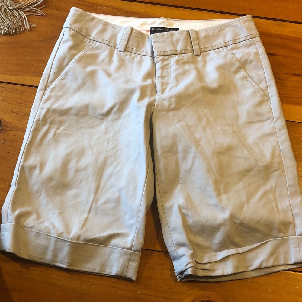 Banana Republic Light Tan Women's Bermudas